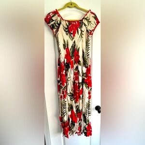 NWOT Favant Hawaiian Dress One Size